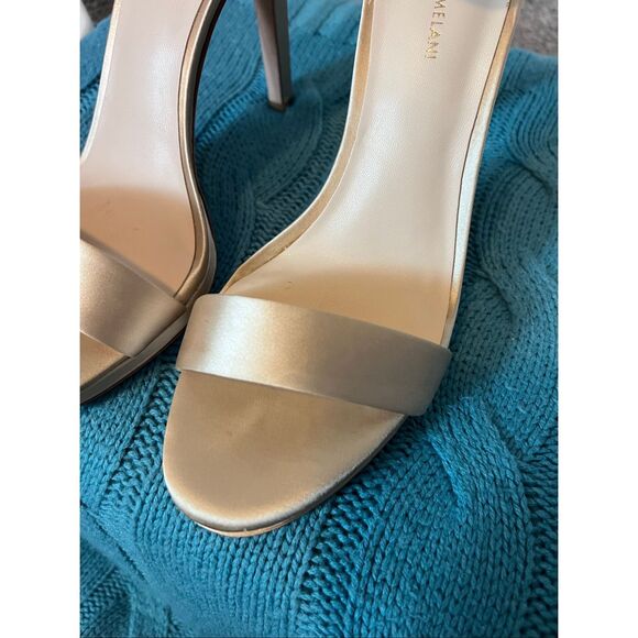 Antonio Melani Champagne, satin heels. - Picture 2 of 7